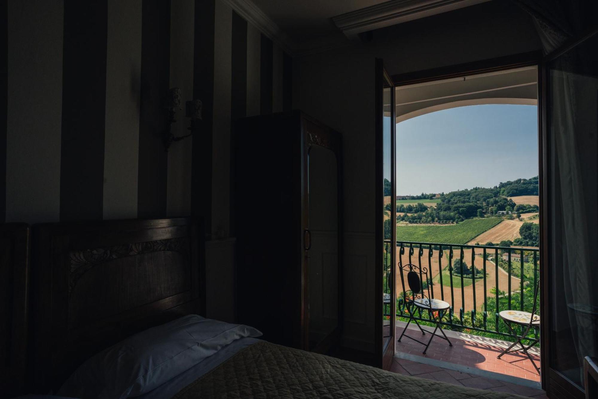 Locanda Dolcevita Dozza Εξωτερικό φωτογραφία